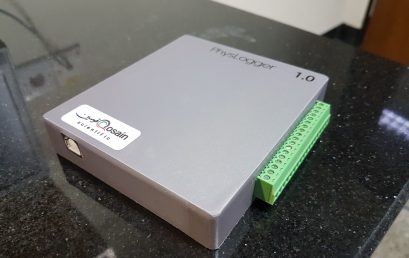 Physlogger: A low-cost data logging device for physics laboratory